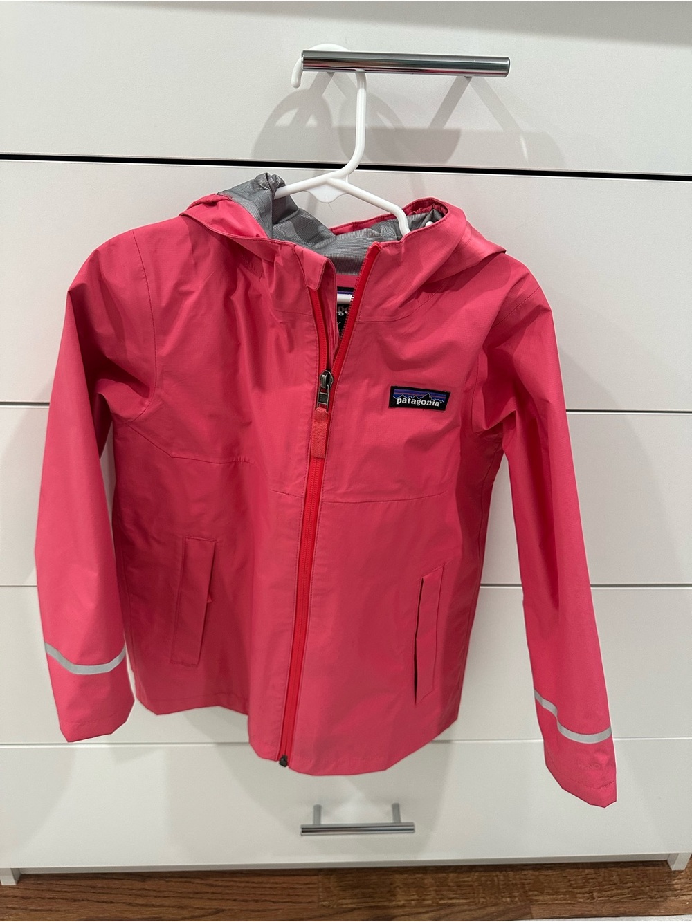 Patagonia Kids' Pink Waterproof Hooded Jacket Size 5T